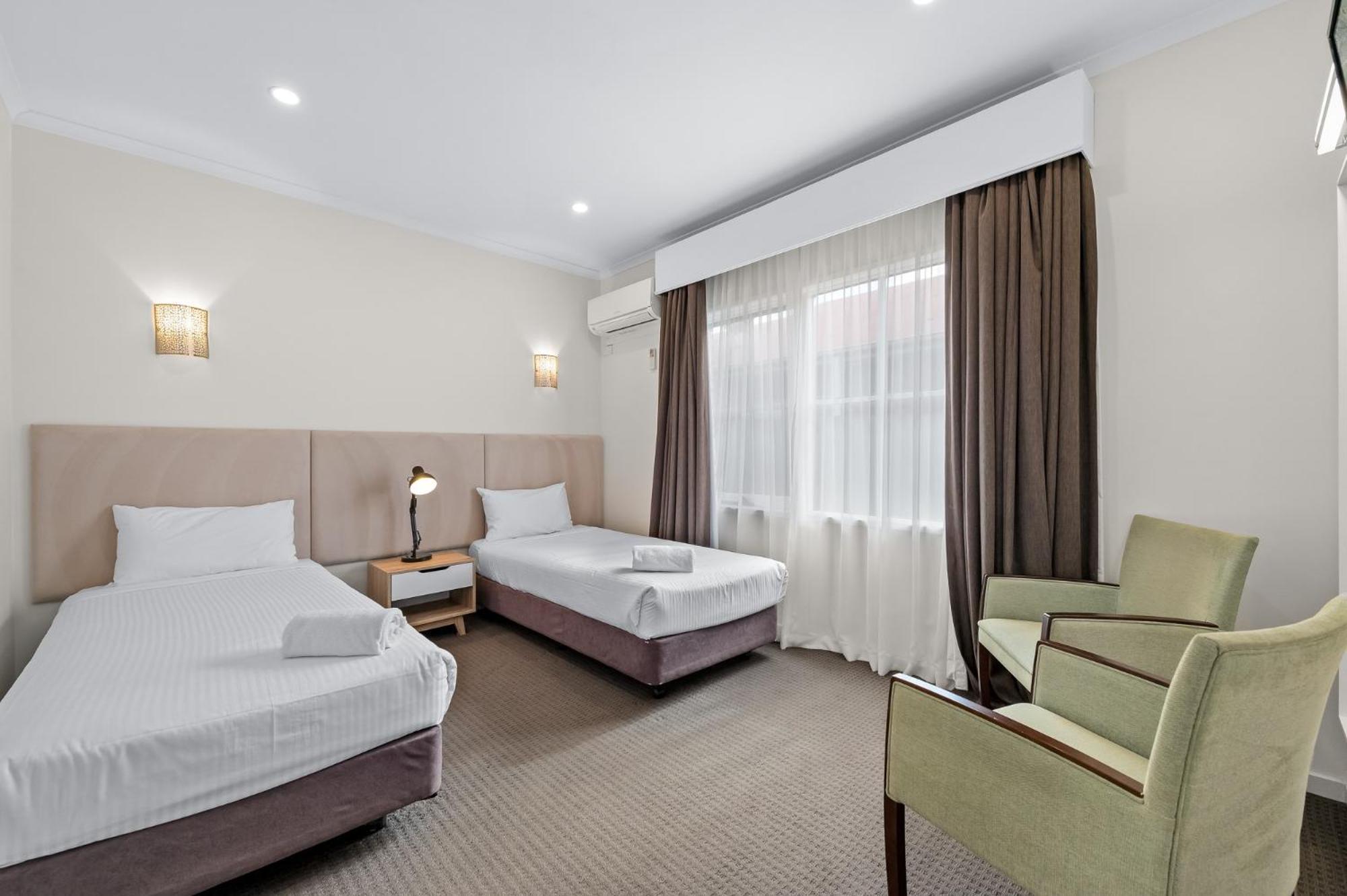 Rowville International Hotel Exterior foto