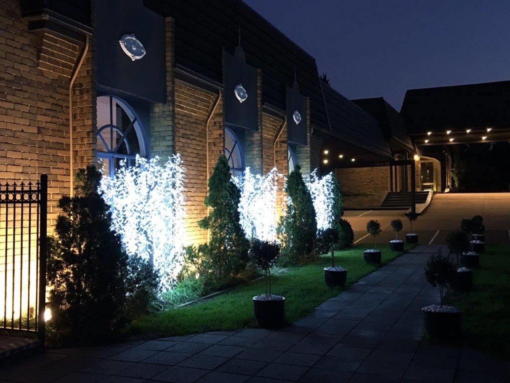 Rowville International Hotel Exterior foto